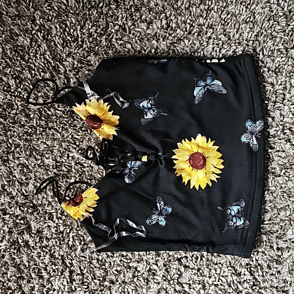 Faded Rose Sunflower Butterfly Crop Tank Top Small NWOT Y2K Lace Up Cami